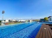 2BR >10 minWalkToBeach>Downtown>Pool>Rooftop>Pkg