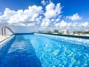 Premium Downtown PH +Private Pool +Gym+PKG+Rooftop