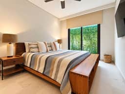 Modern Ground Floor Condo with King Bed - Image 5