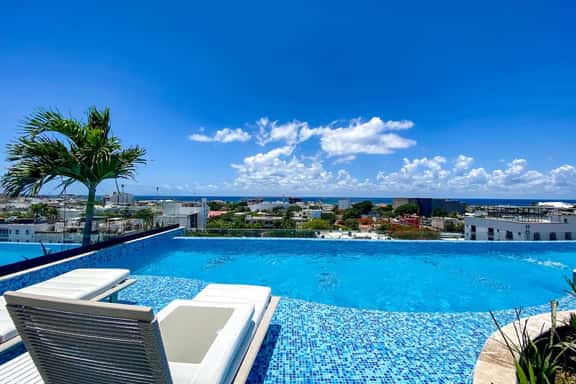 Downtown Playa Studio-RooftopPool-Steps2Everything - Image 1