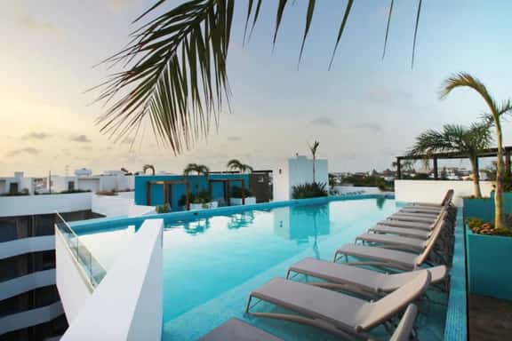 Stylish 1BR Condo Downtown w/Pool+Gallery+WIFI+Spa - Image 1