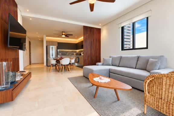 Penthouse Tucán: Jacuzzi Privado y Doble Vista - Image 1
