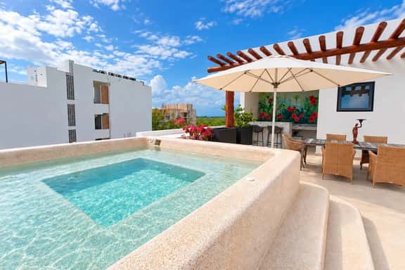 Spectacular 2-Level Penthouse with Private Rooftop - Image 1