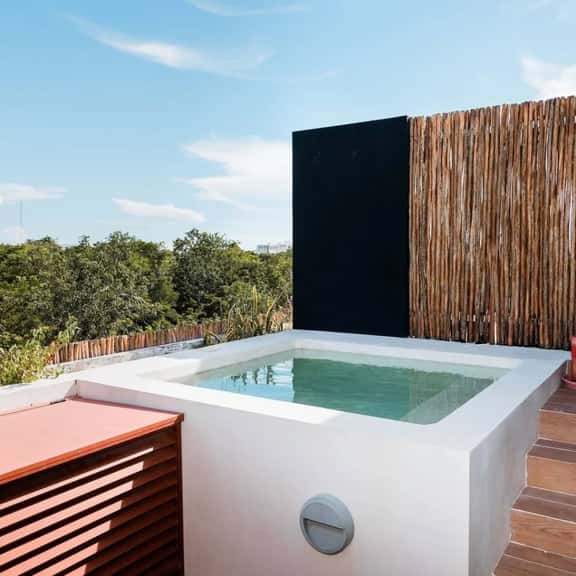 Amira Residence: Private Pool Facing the Park - Image 1
