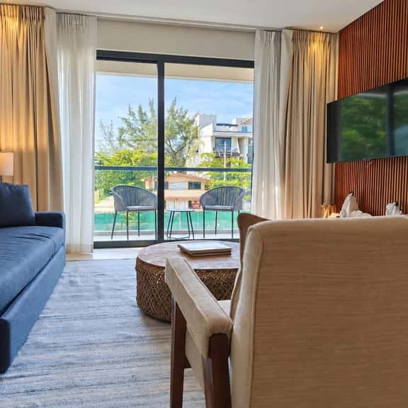 Spacious and Comfortable Apartment Near the Beach - Image 1