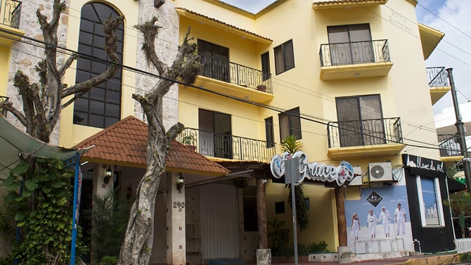 Quinta Sea Condos